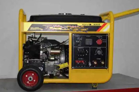 汽油發(fā)電機租賃一天多少錢？不要租虧了！